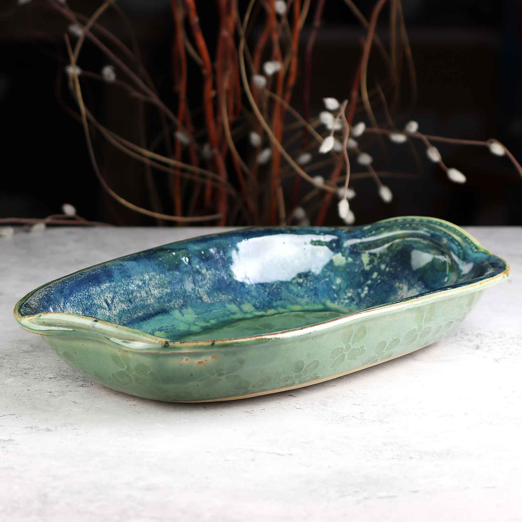 Oblong Dish w/Handle