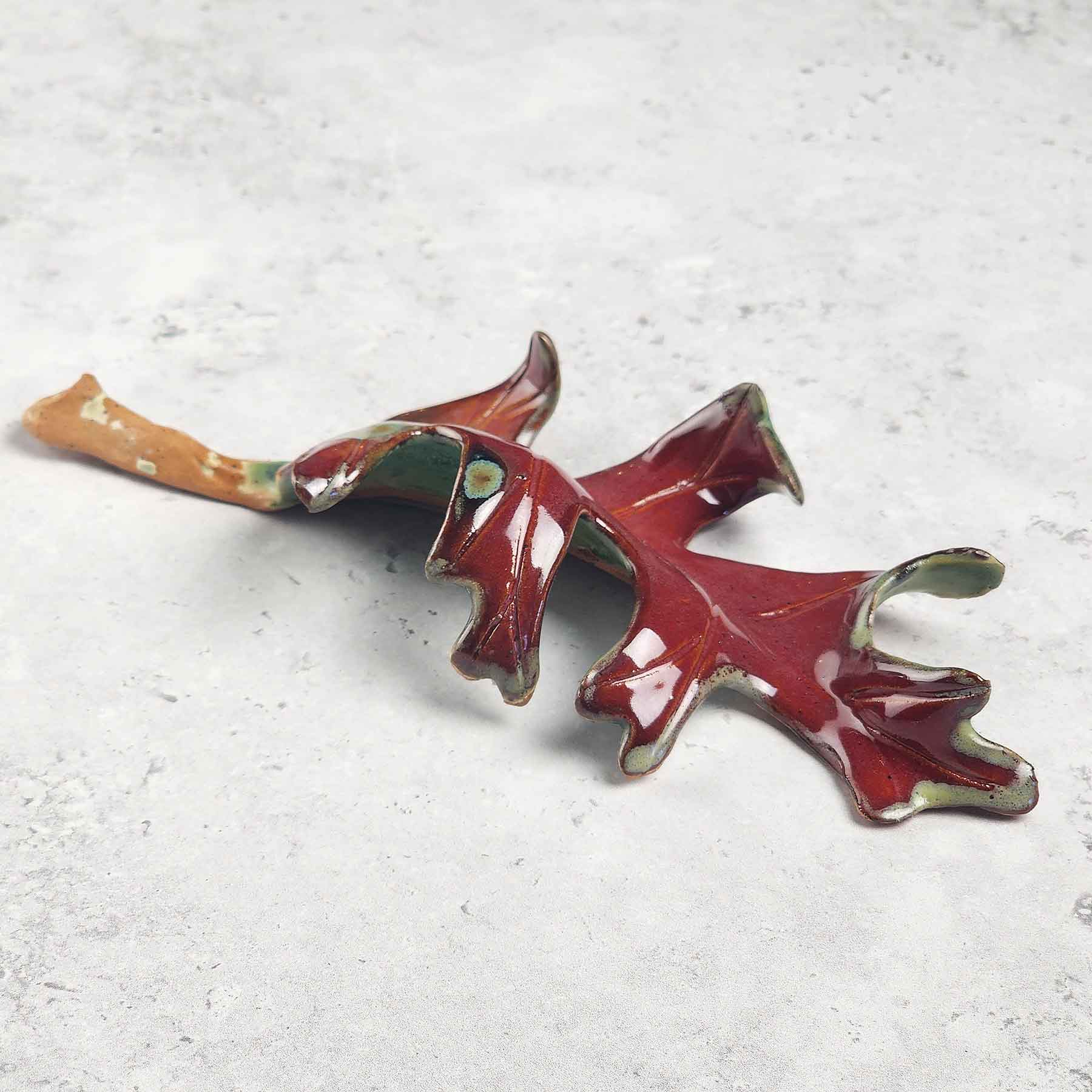 Medium Oak Leaf