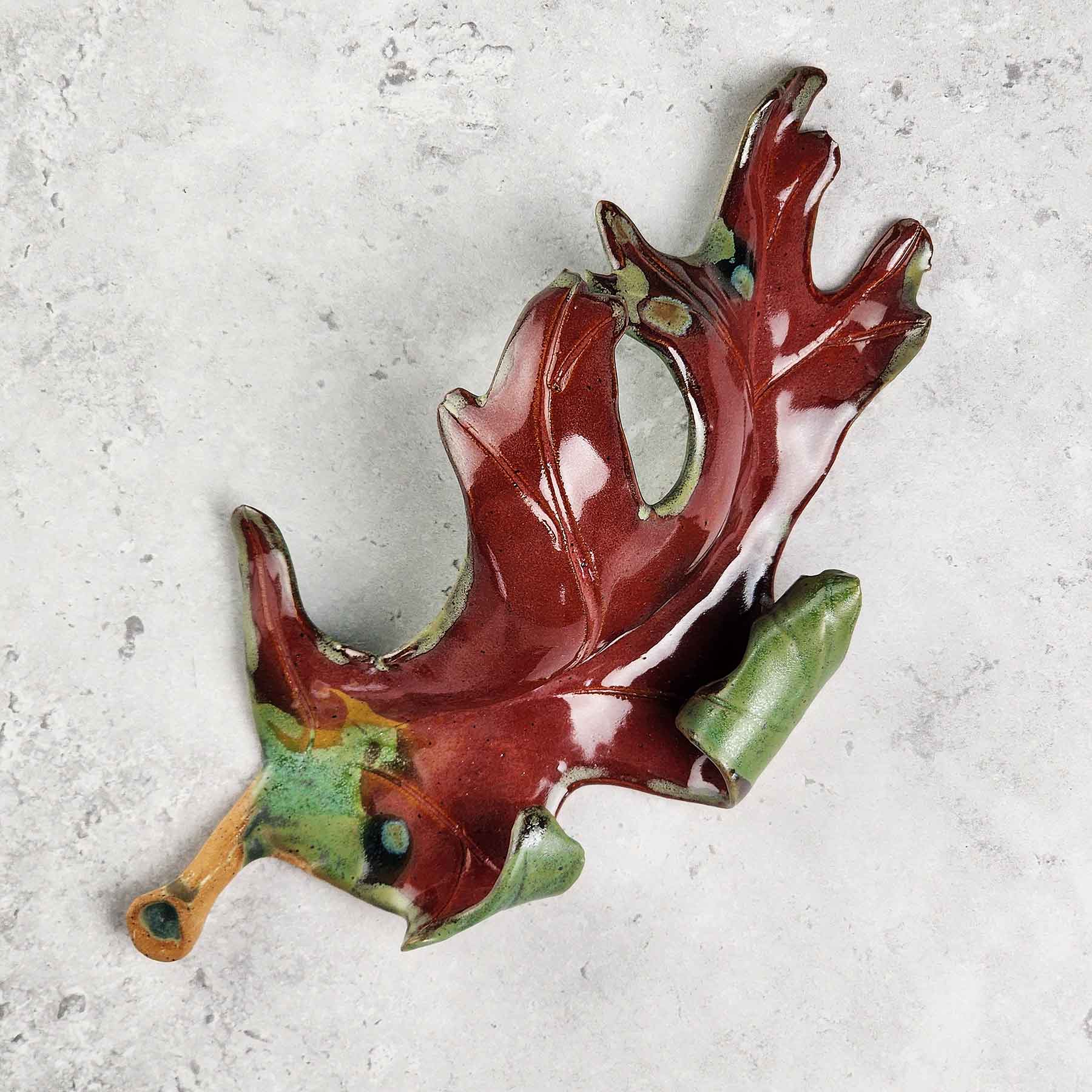 Medium Oak Leaf