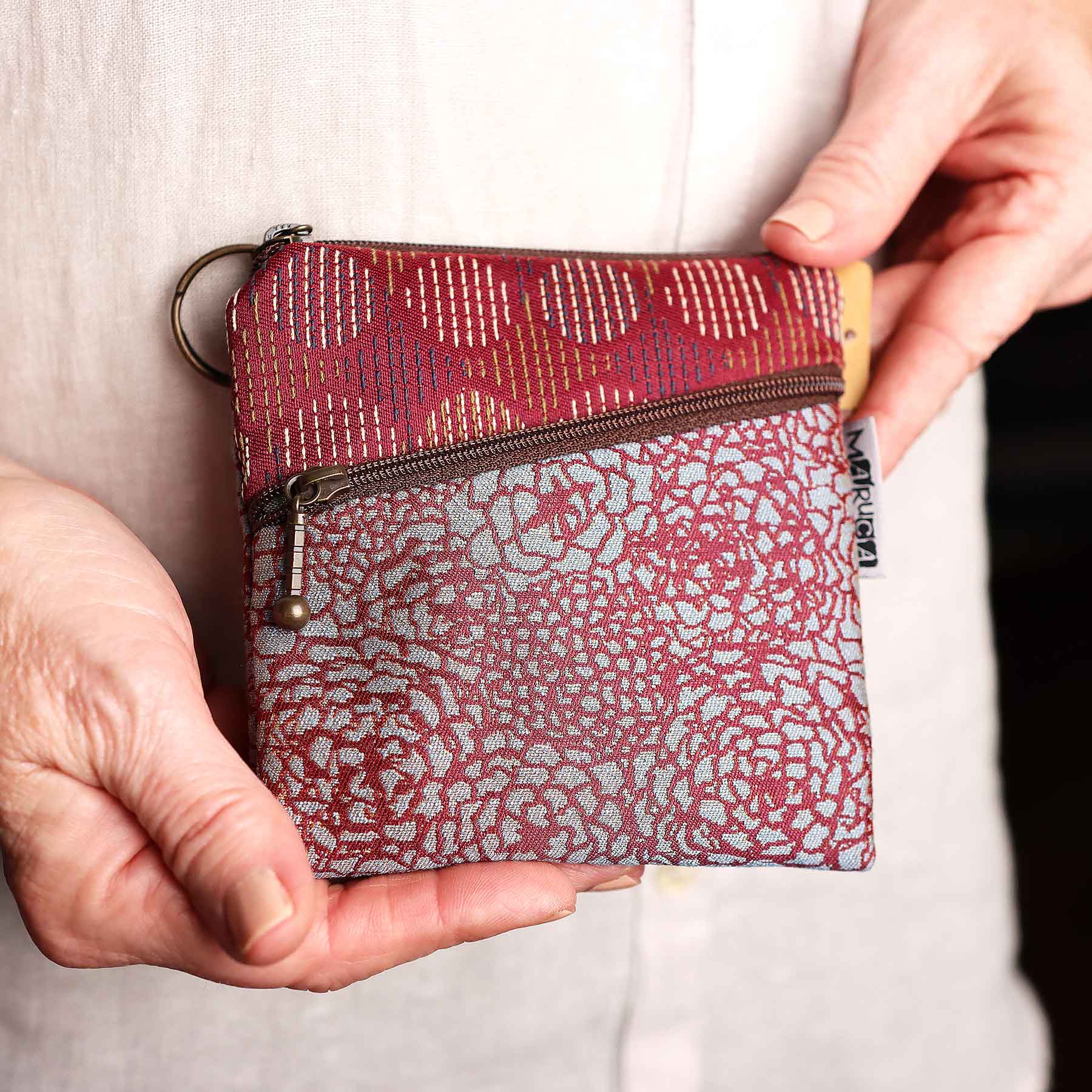 Roo Pouch; Stellar Blue