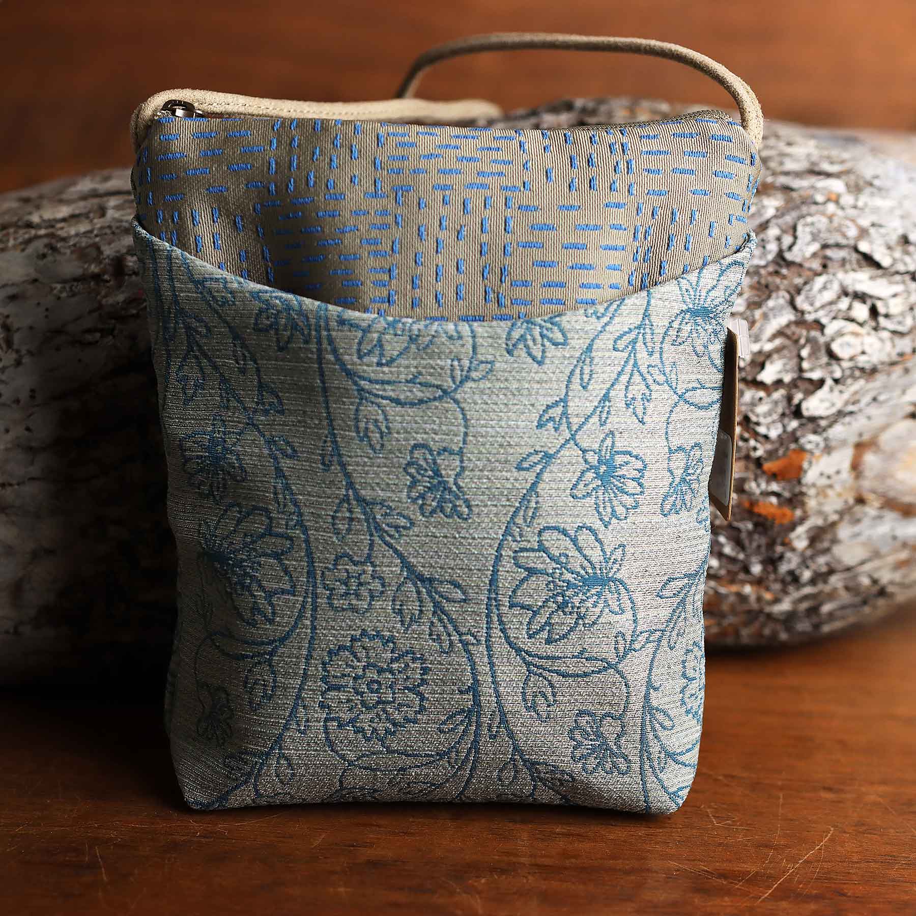 Busy Bee Filigree Teal