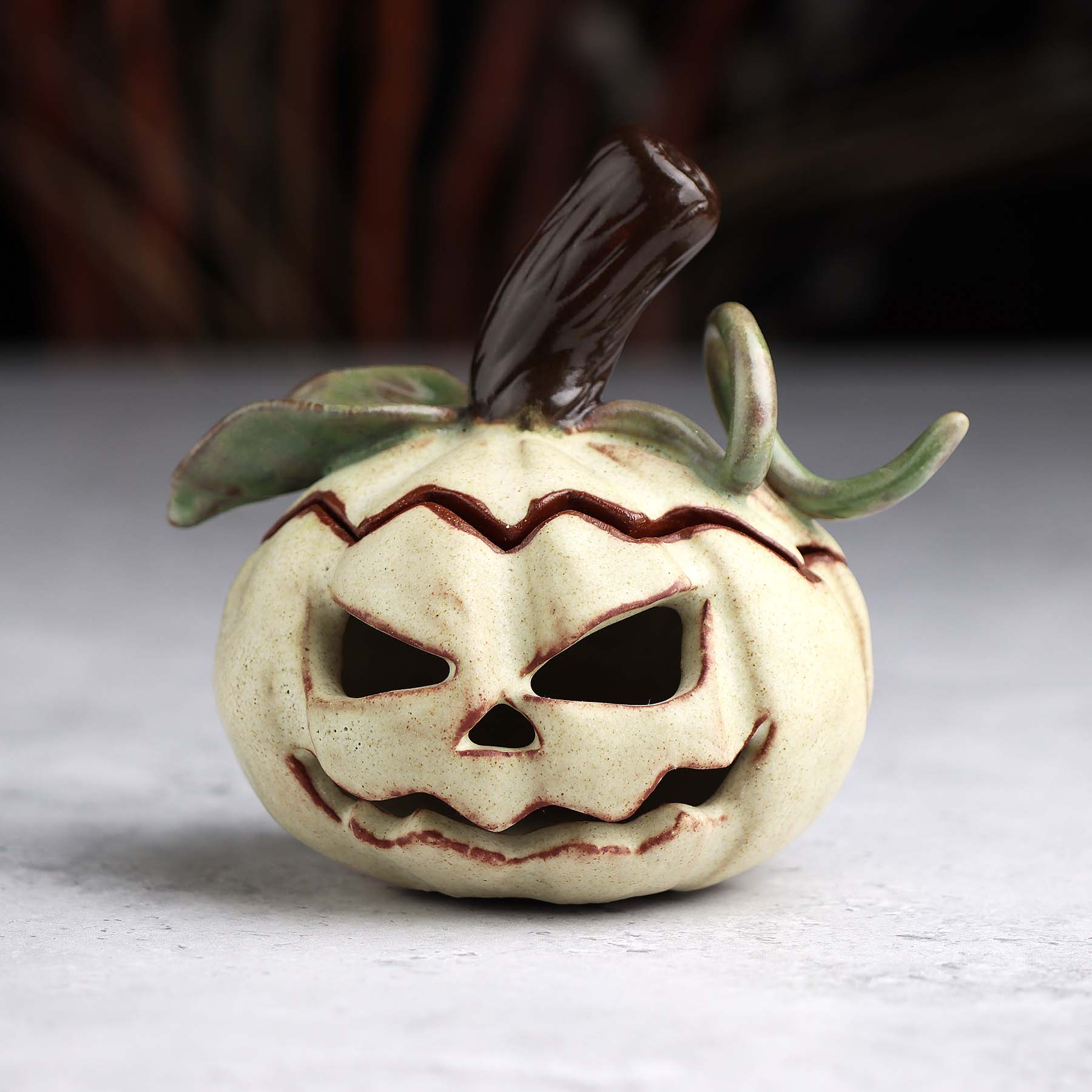 White Jack-o'-Lantern