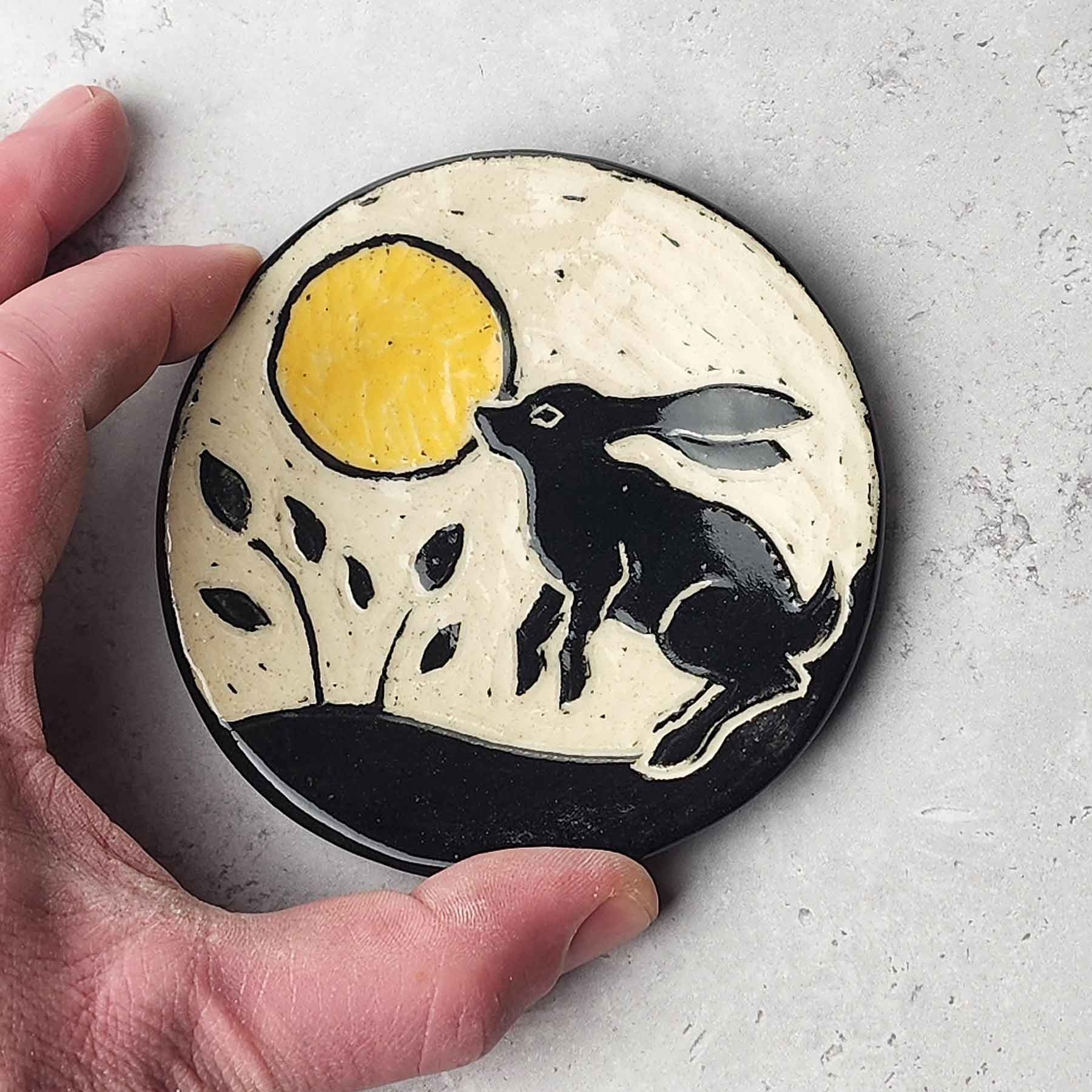 Sgraffito 4" Bowl With Hare & Moon
