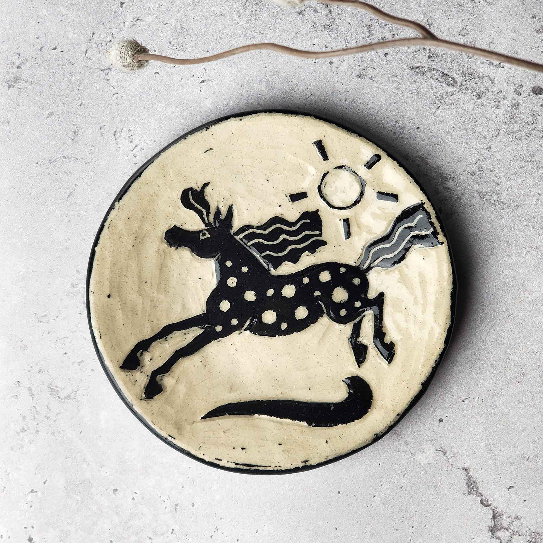 4" Sgraffito Bowl With Horse