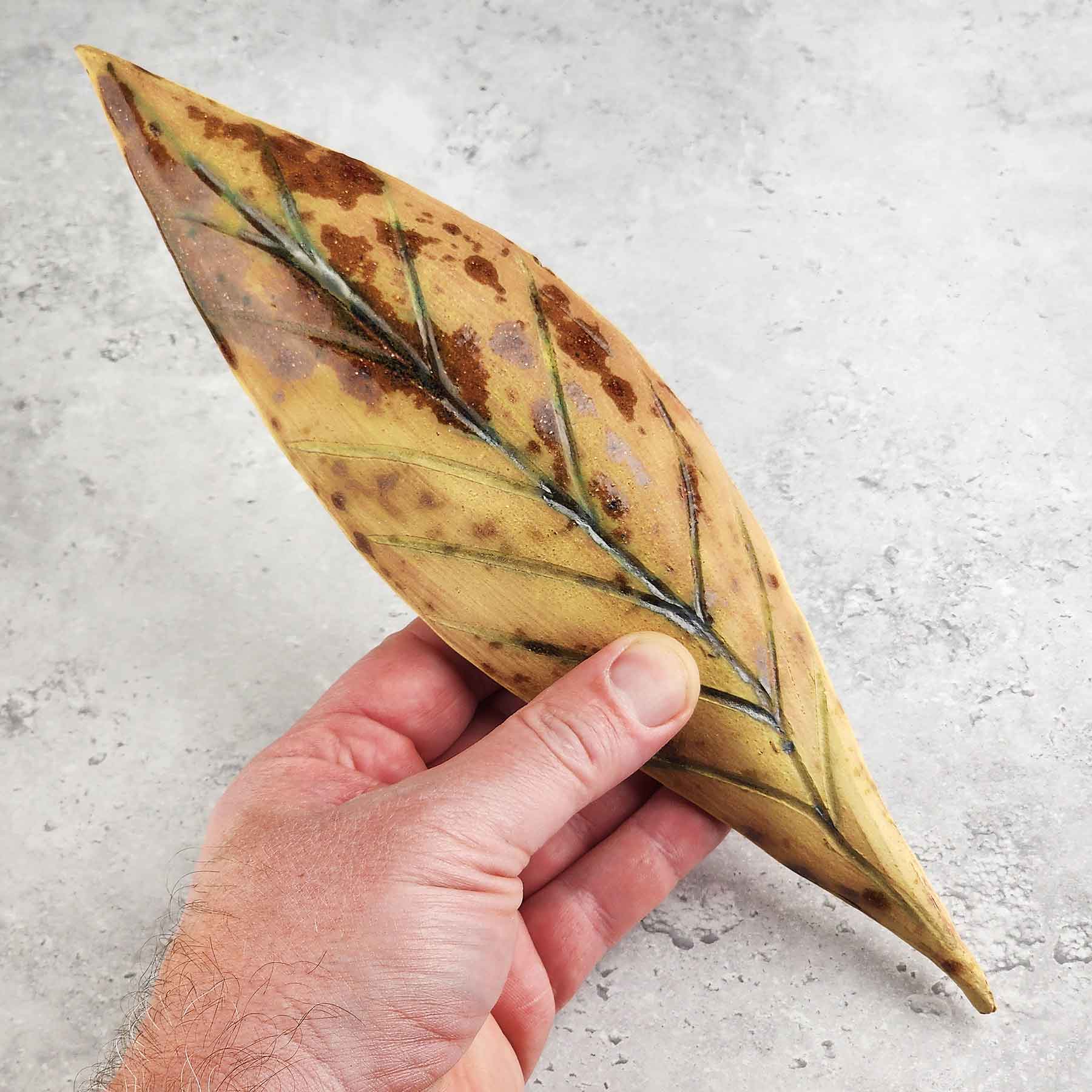 Medium Leaf