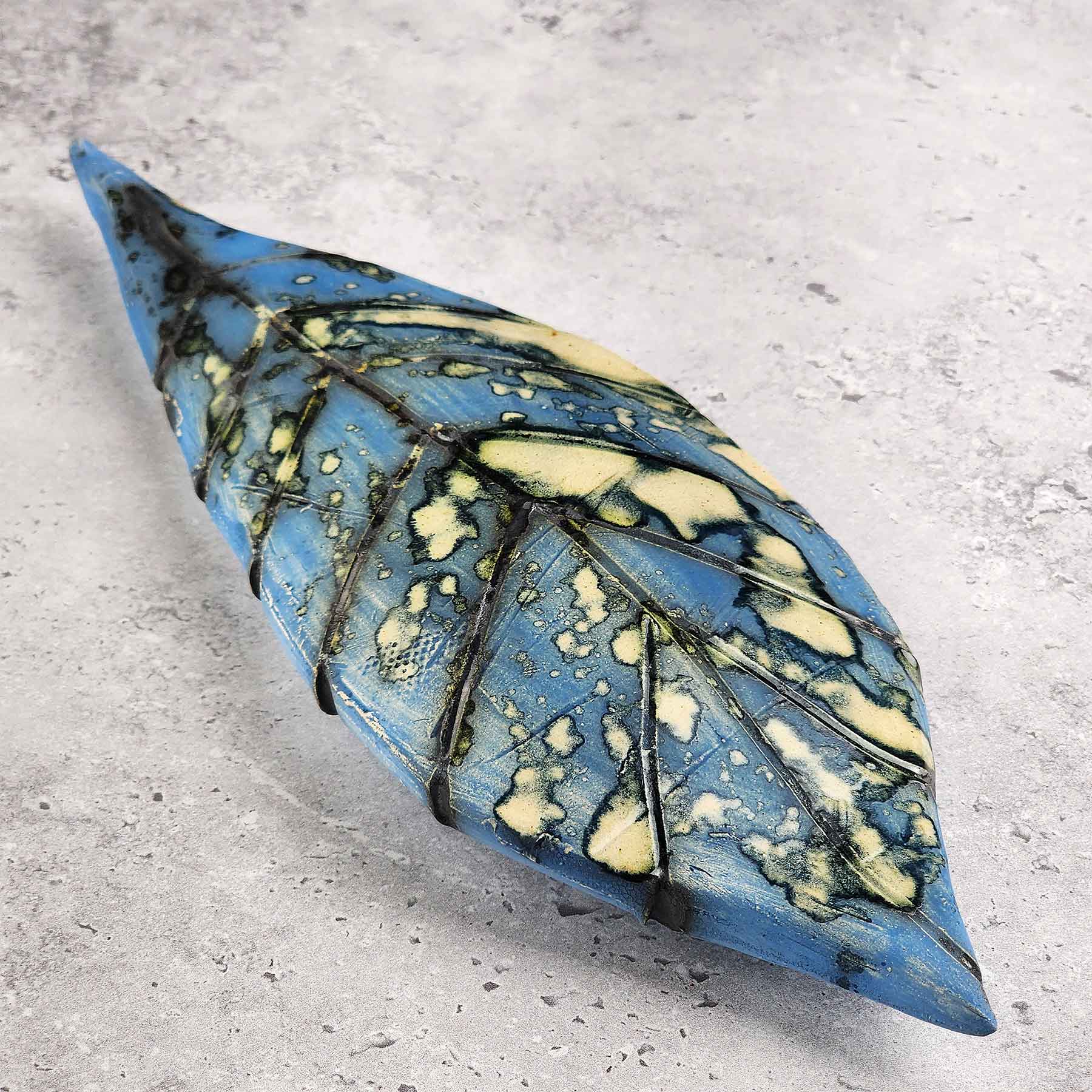 Medium Leaf