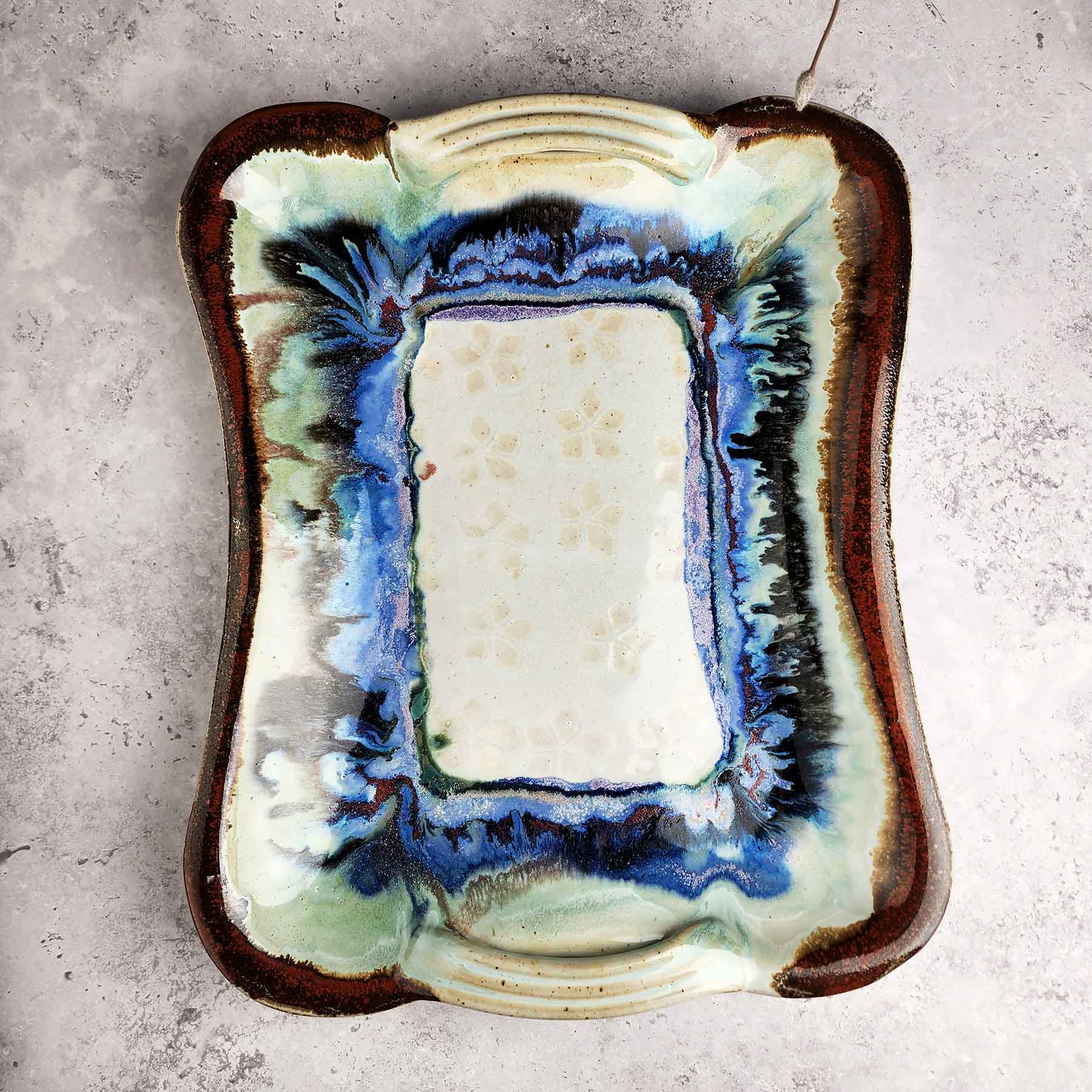 Rectangular Dish W Handle