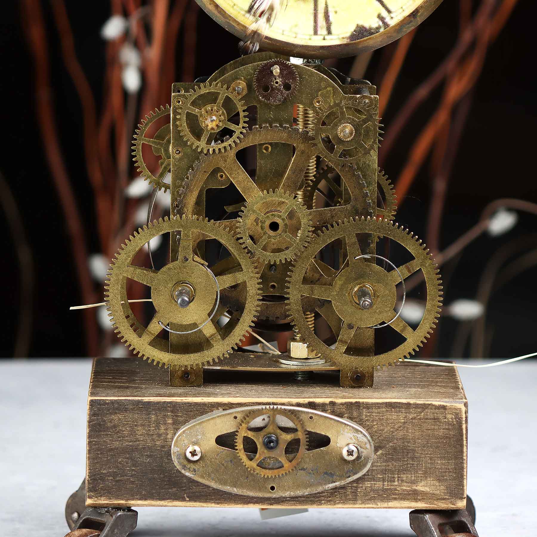 King Gear Box Clock