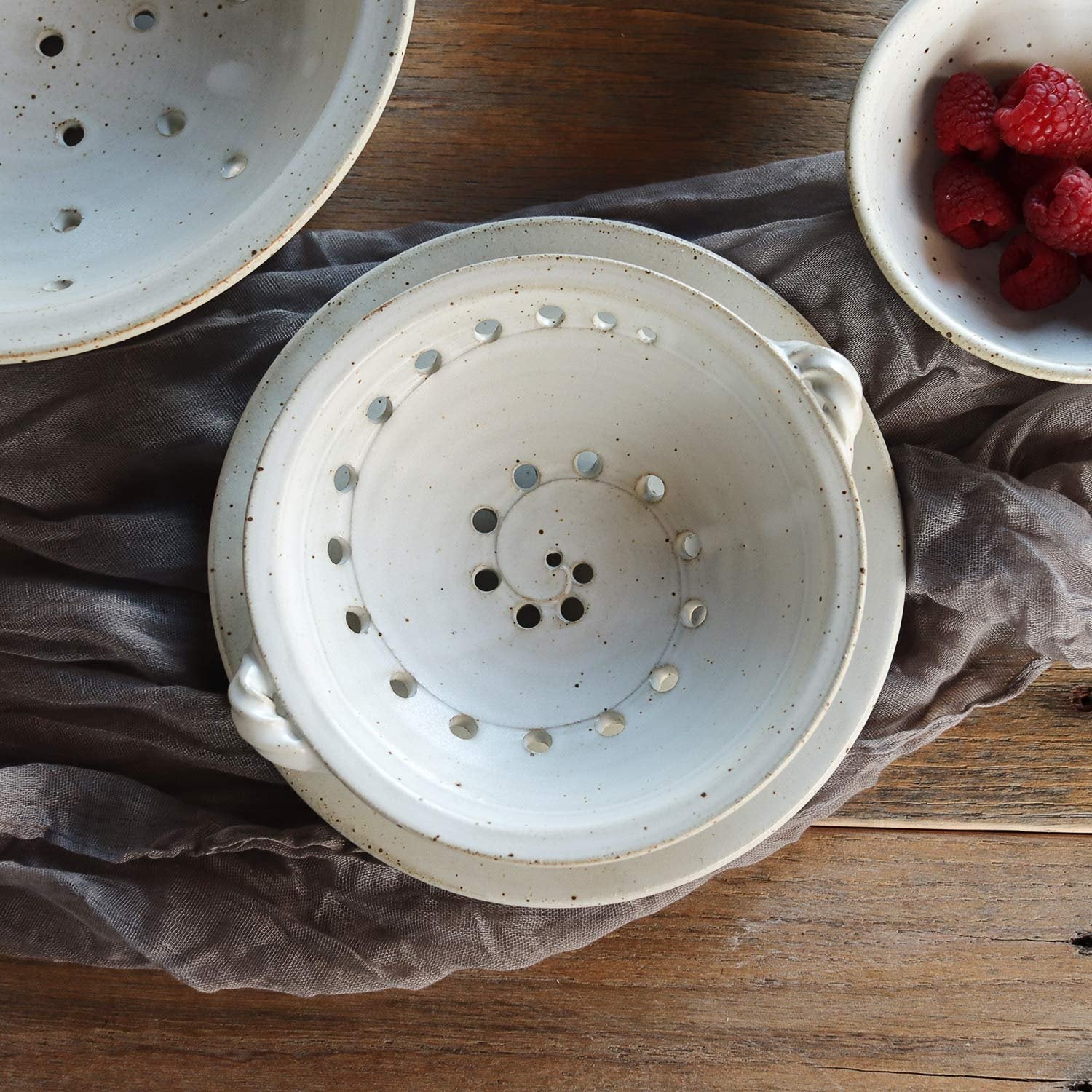 Petite Berry Bowl w/Plate White