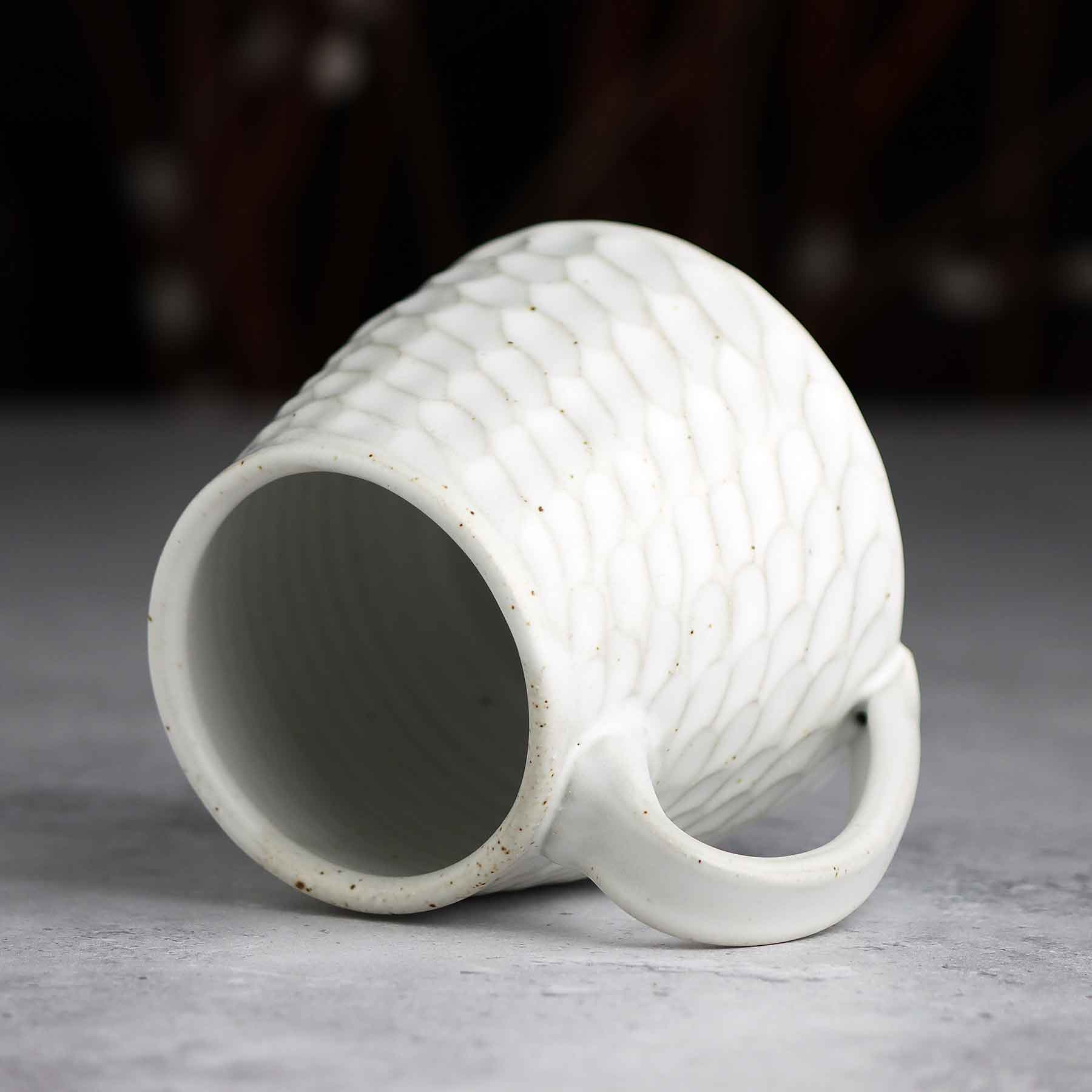 10 oz Scalloped Mug in White