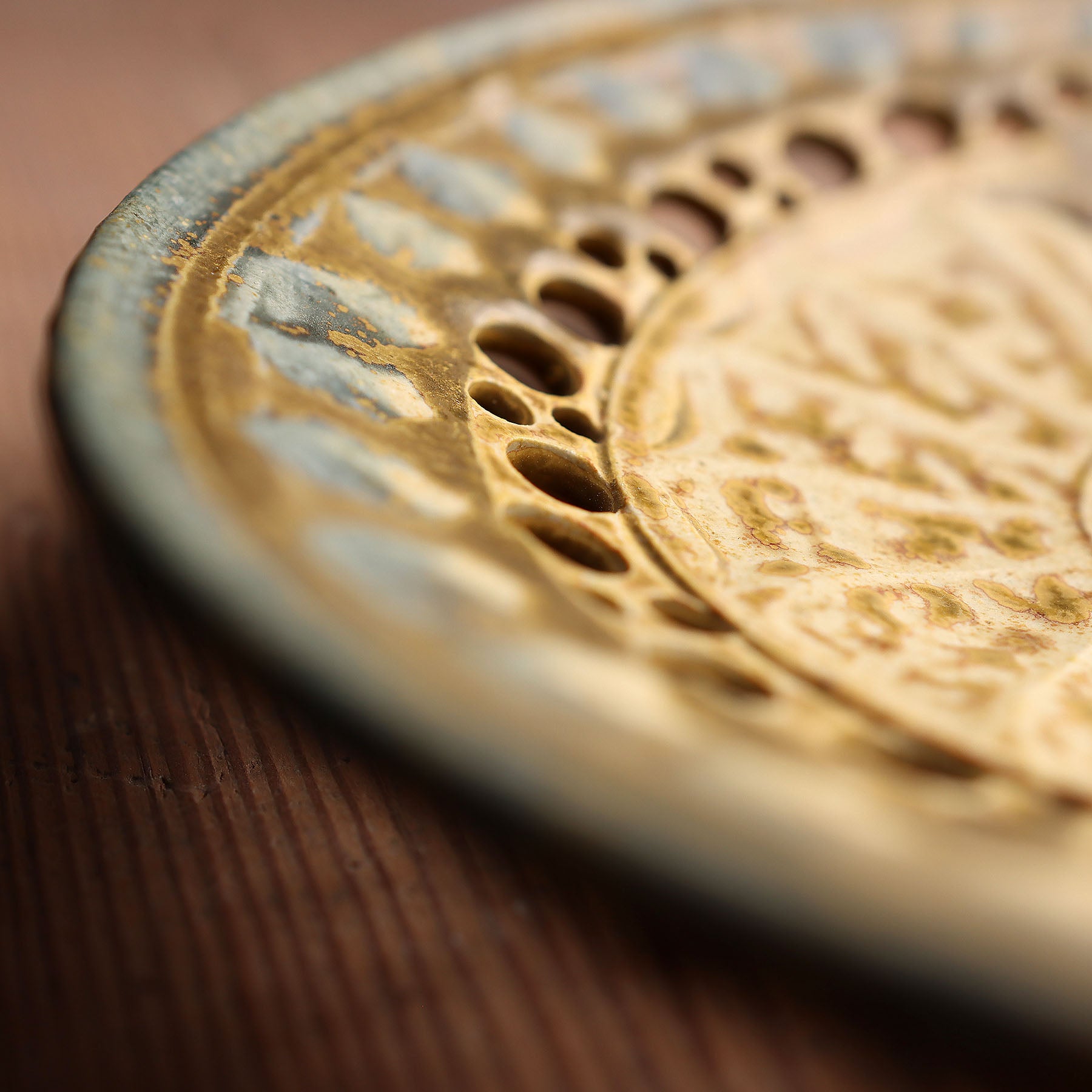 Spiral Reticulated Bowl – Yellow/Blue Ash (9.25")
