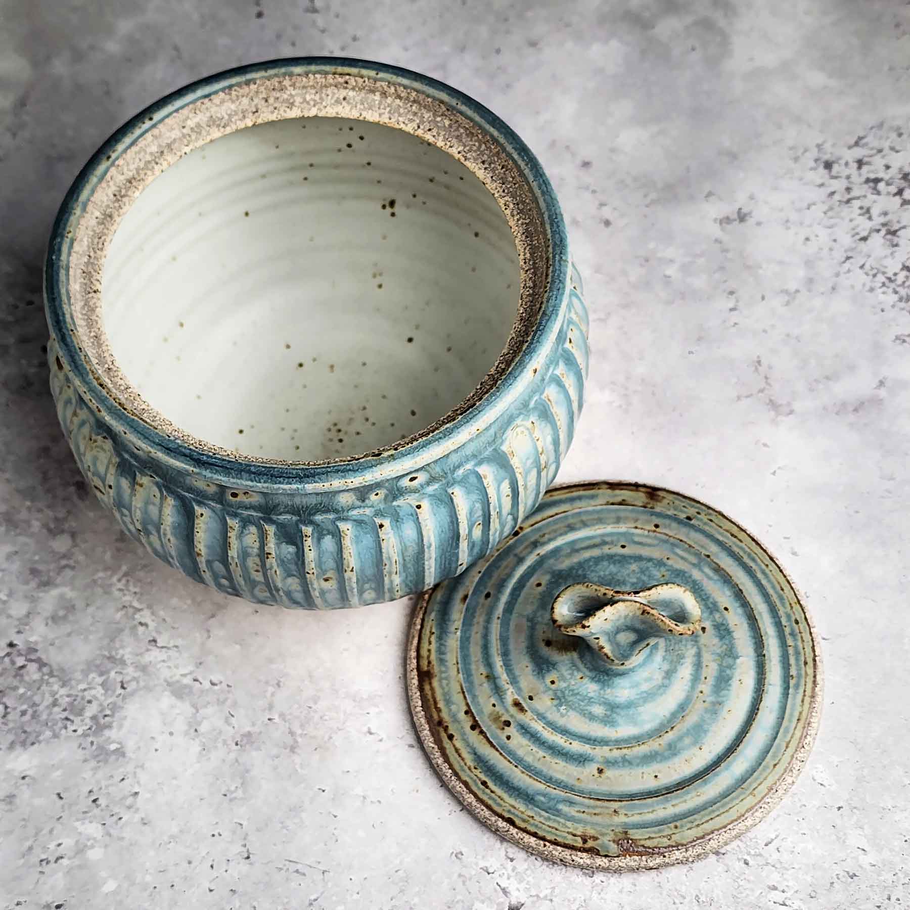 Small Fluted Jar; Lba