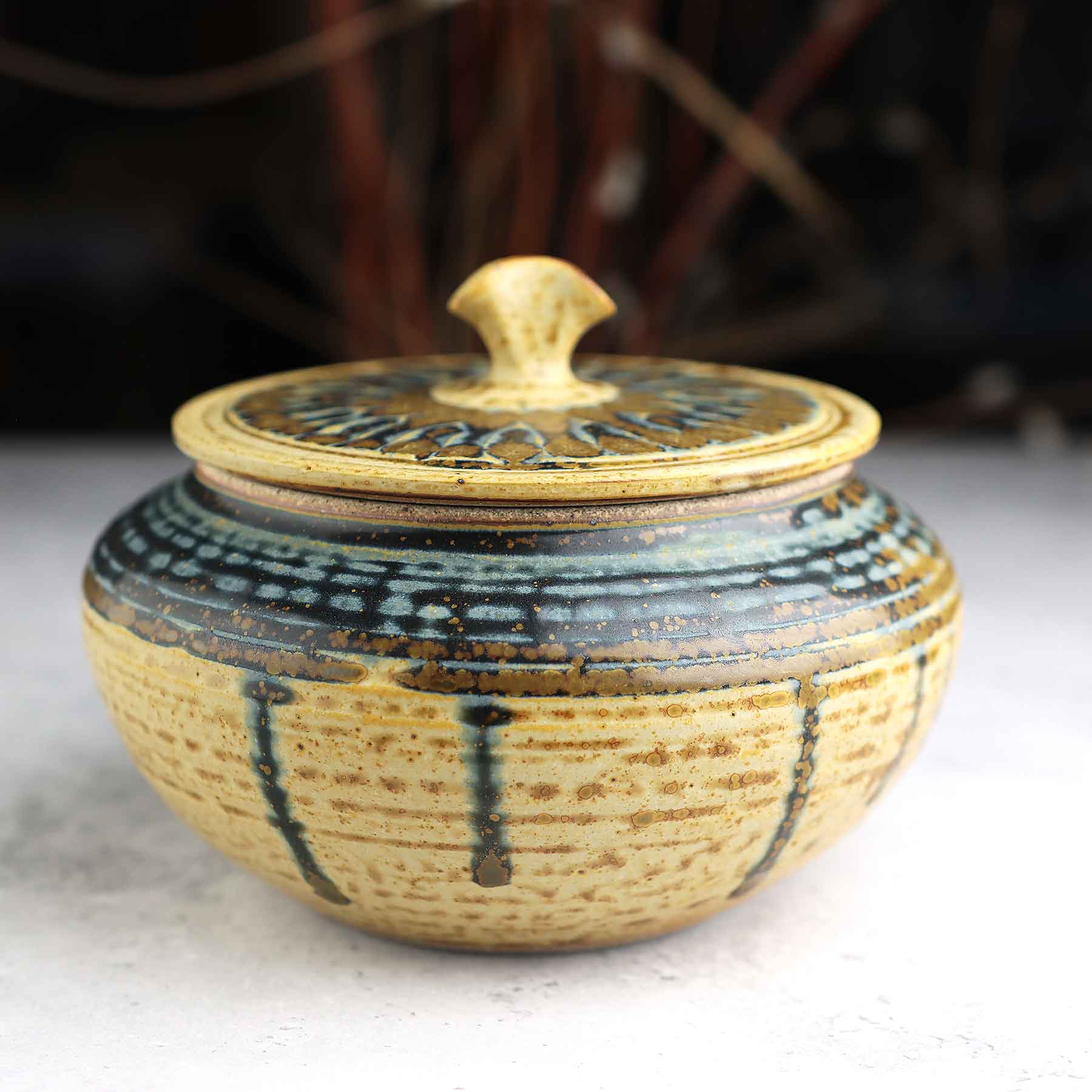 Low Wide Jar; Yba