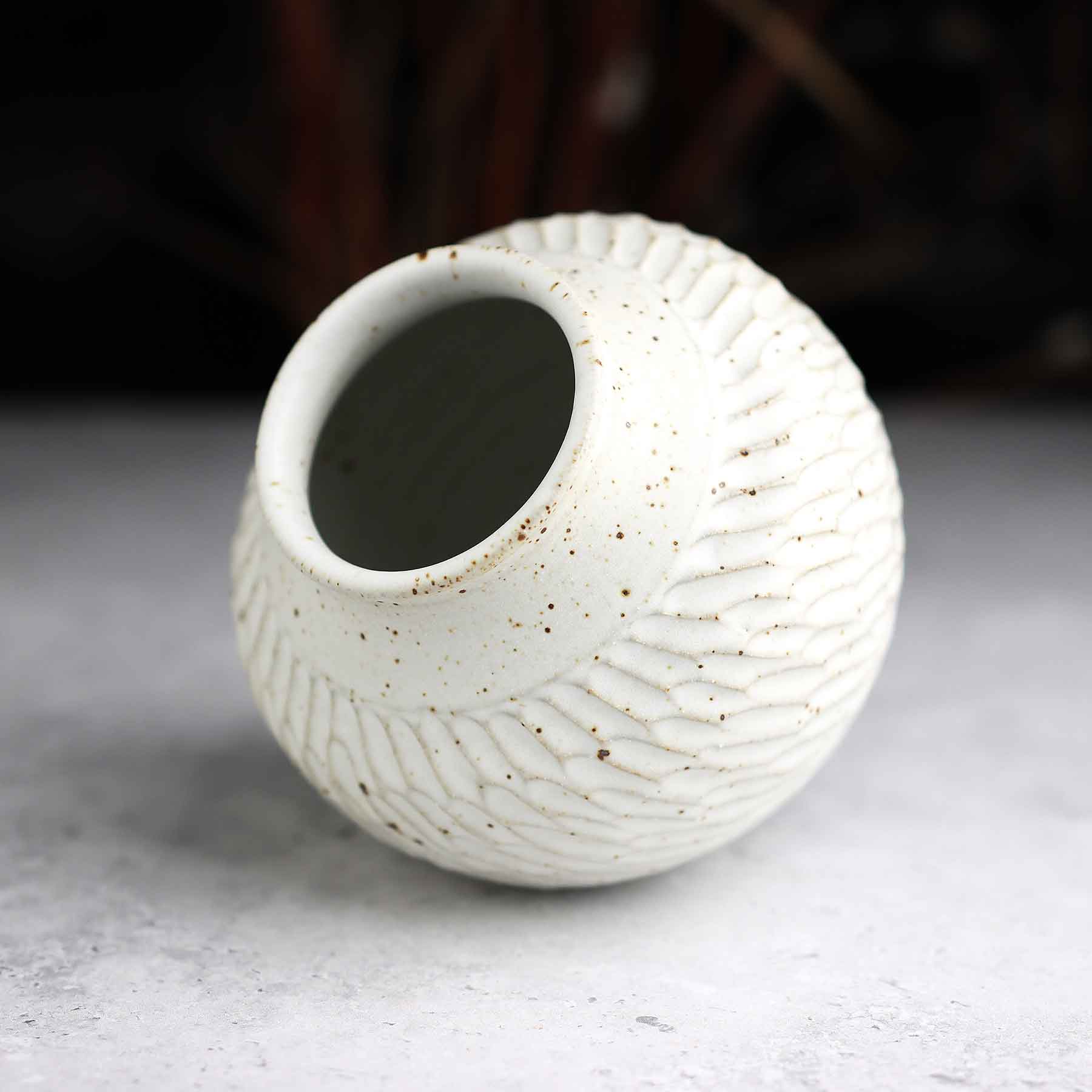 Scalloped Belly Vase, Sm; WH