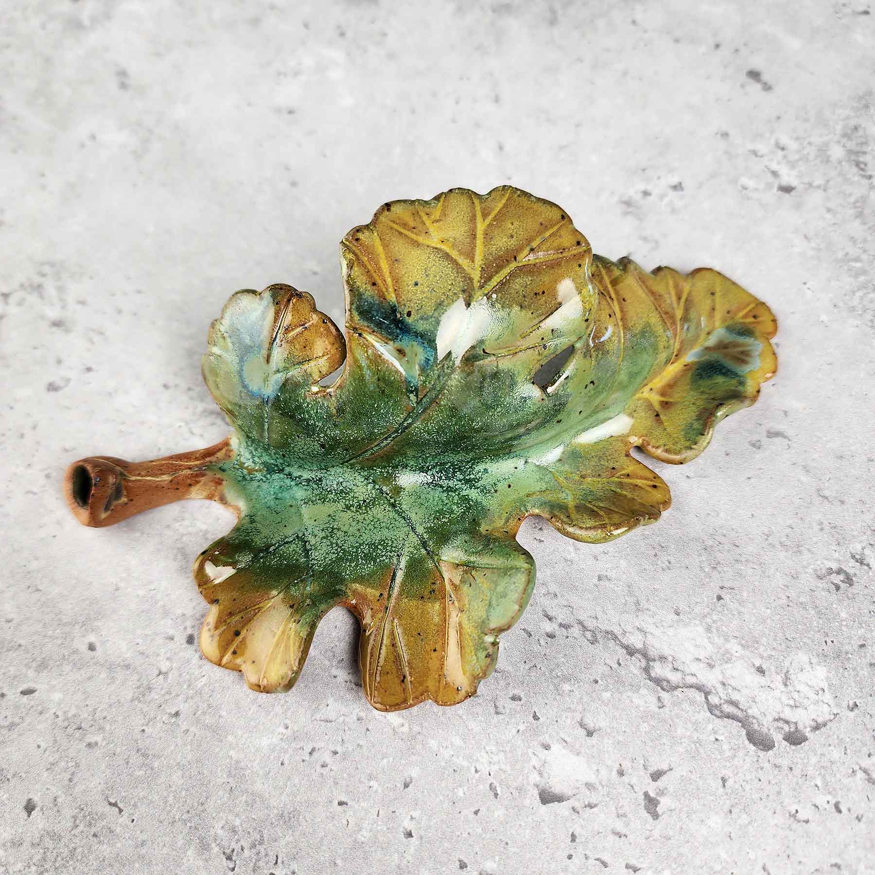 Medium Oak Leaf