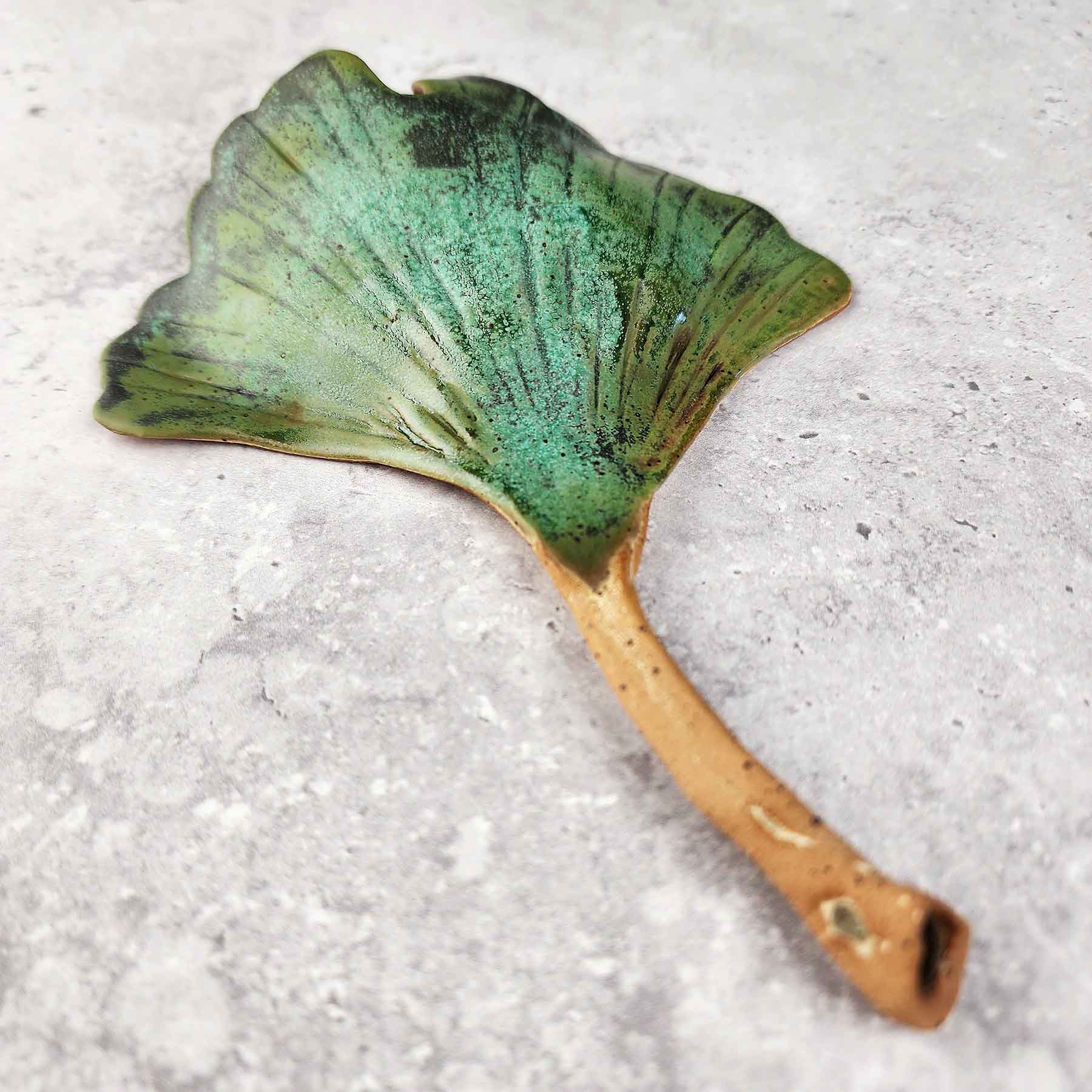 Medium Ginko Leaf