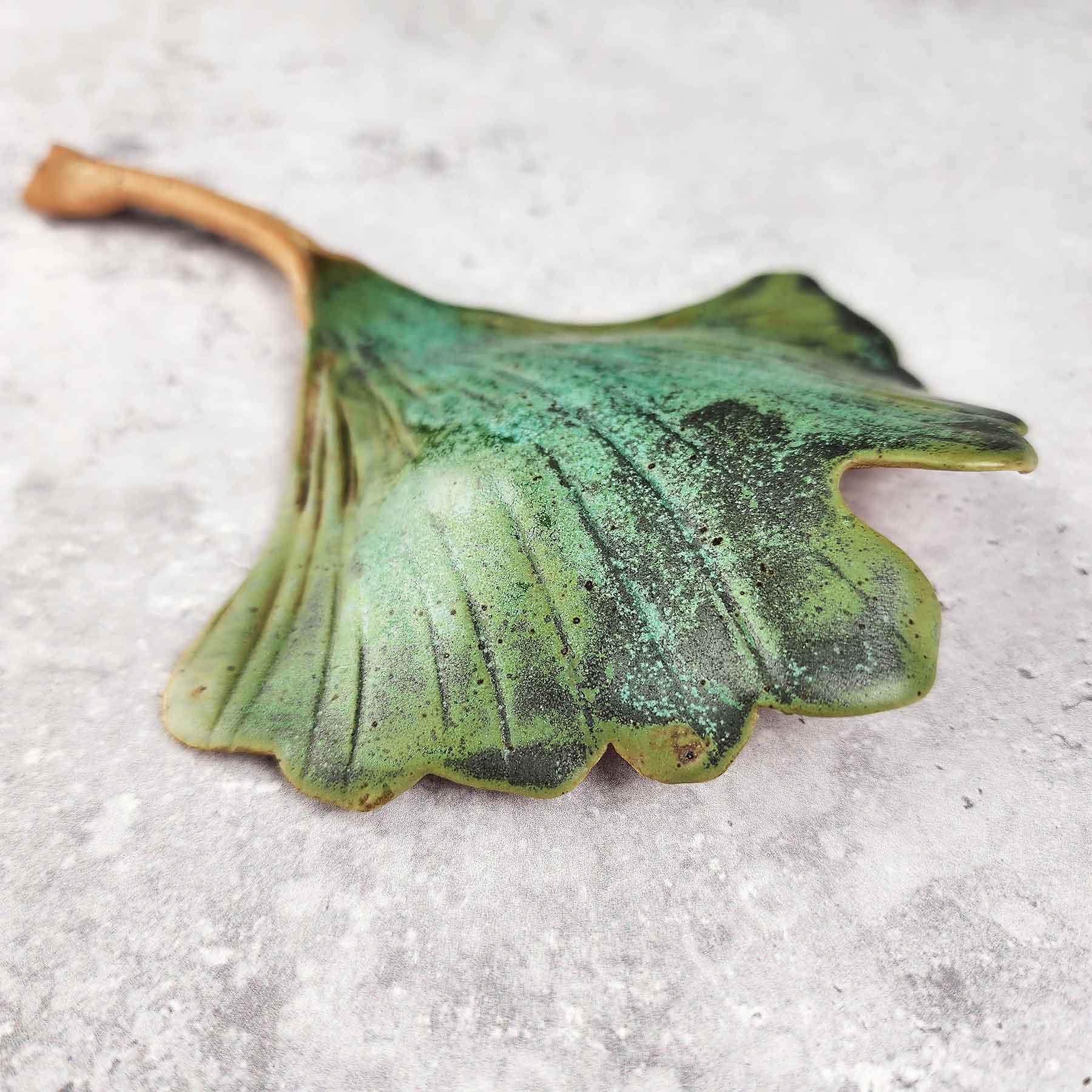 Medium Ginko Leaf