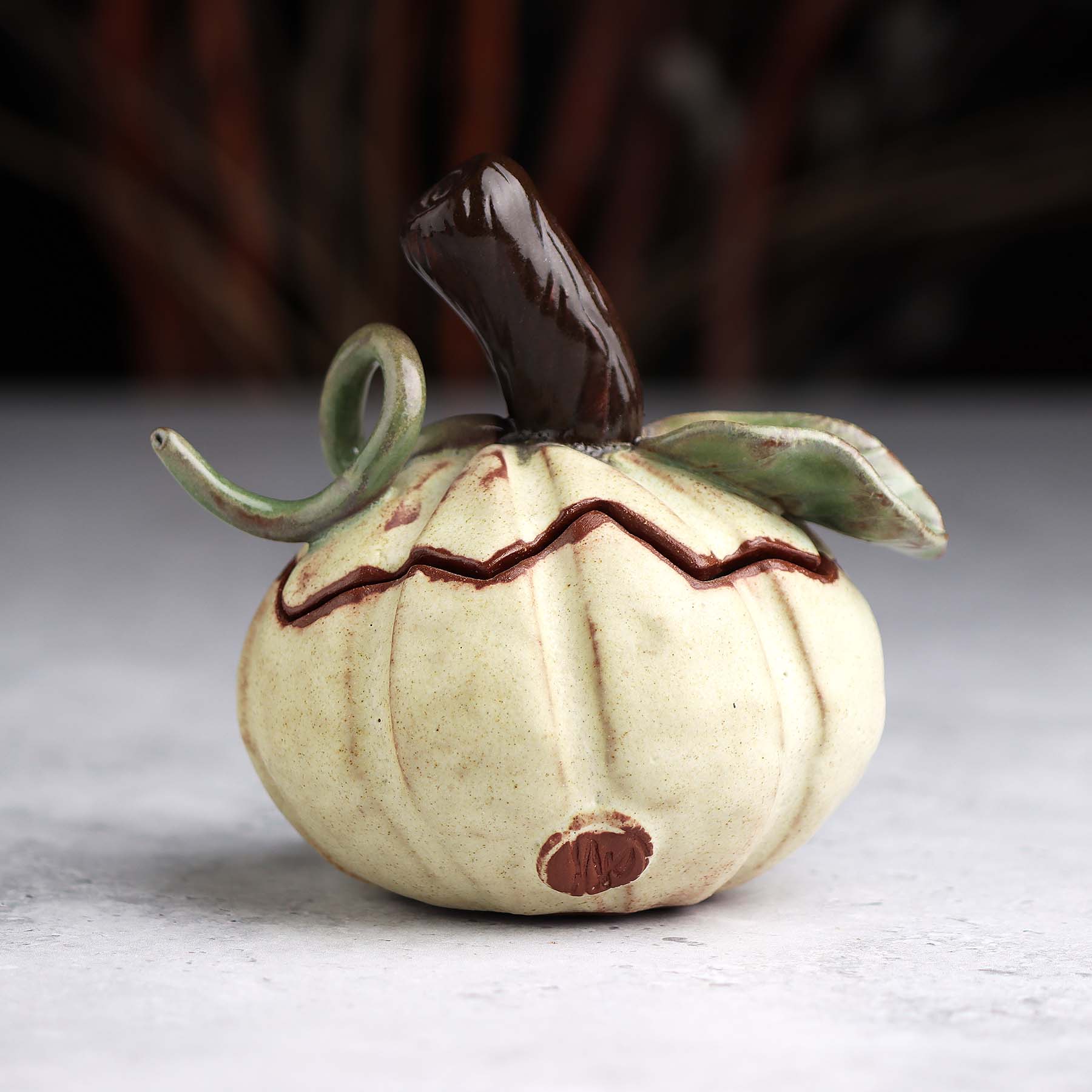 White Jack-o'-Lantern